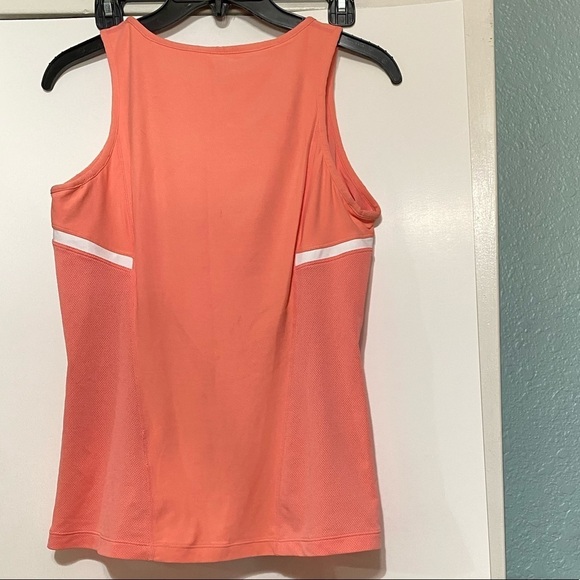 Nike  Size M - Picture 2 of 9